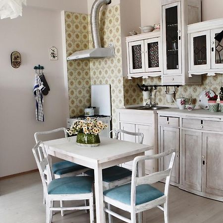 My House Is Your Hotel ティビリシ 部屋 写真